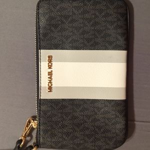 Michael Kors Wristlet